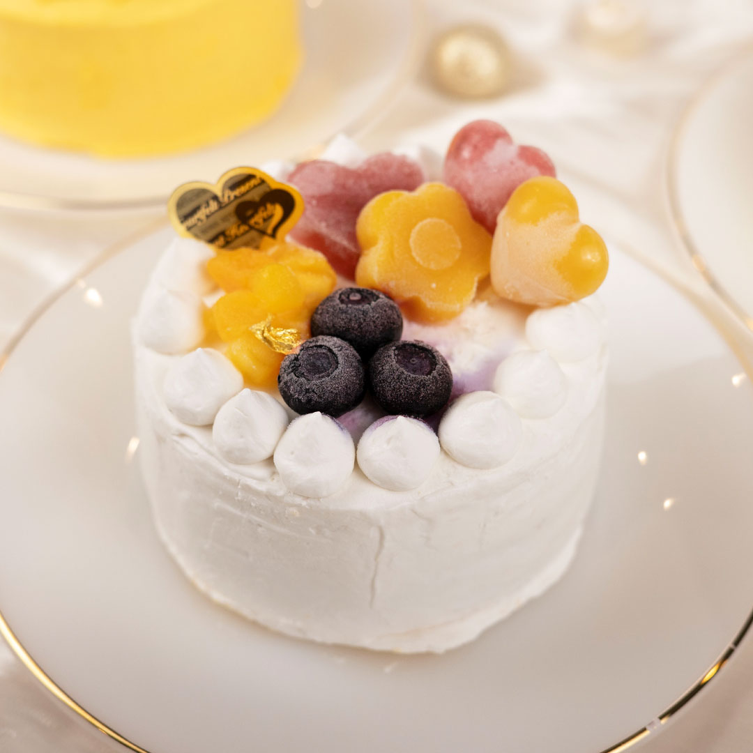 いちごのホールケーキ